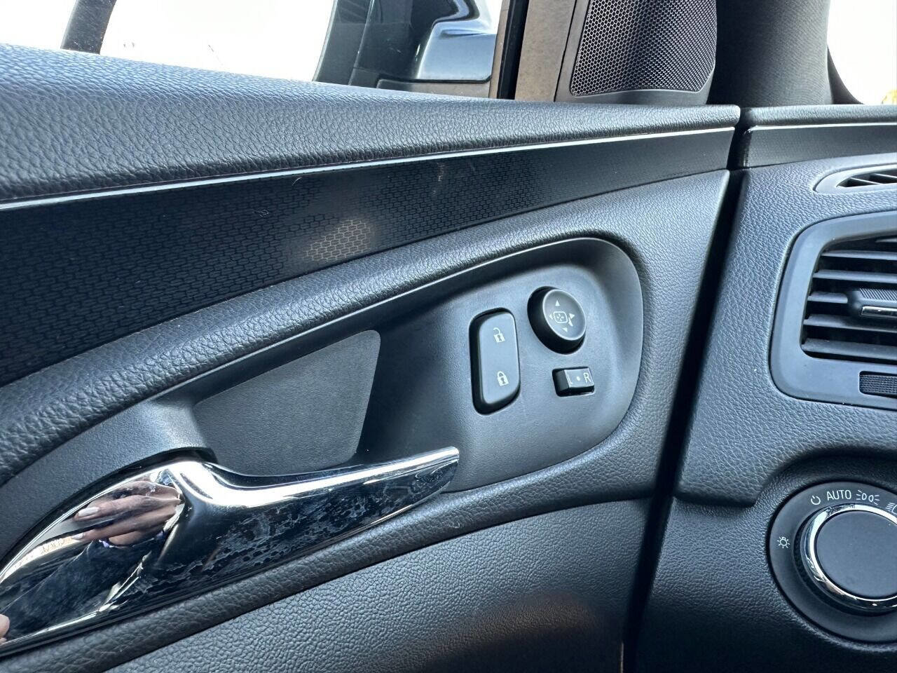 Used 2016 Buick Regal GS w/ Driver Confidence Package #2 image 23