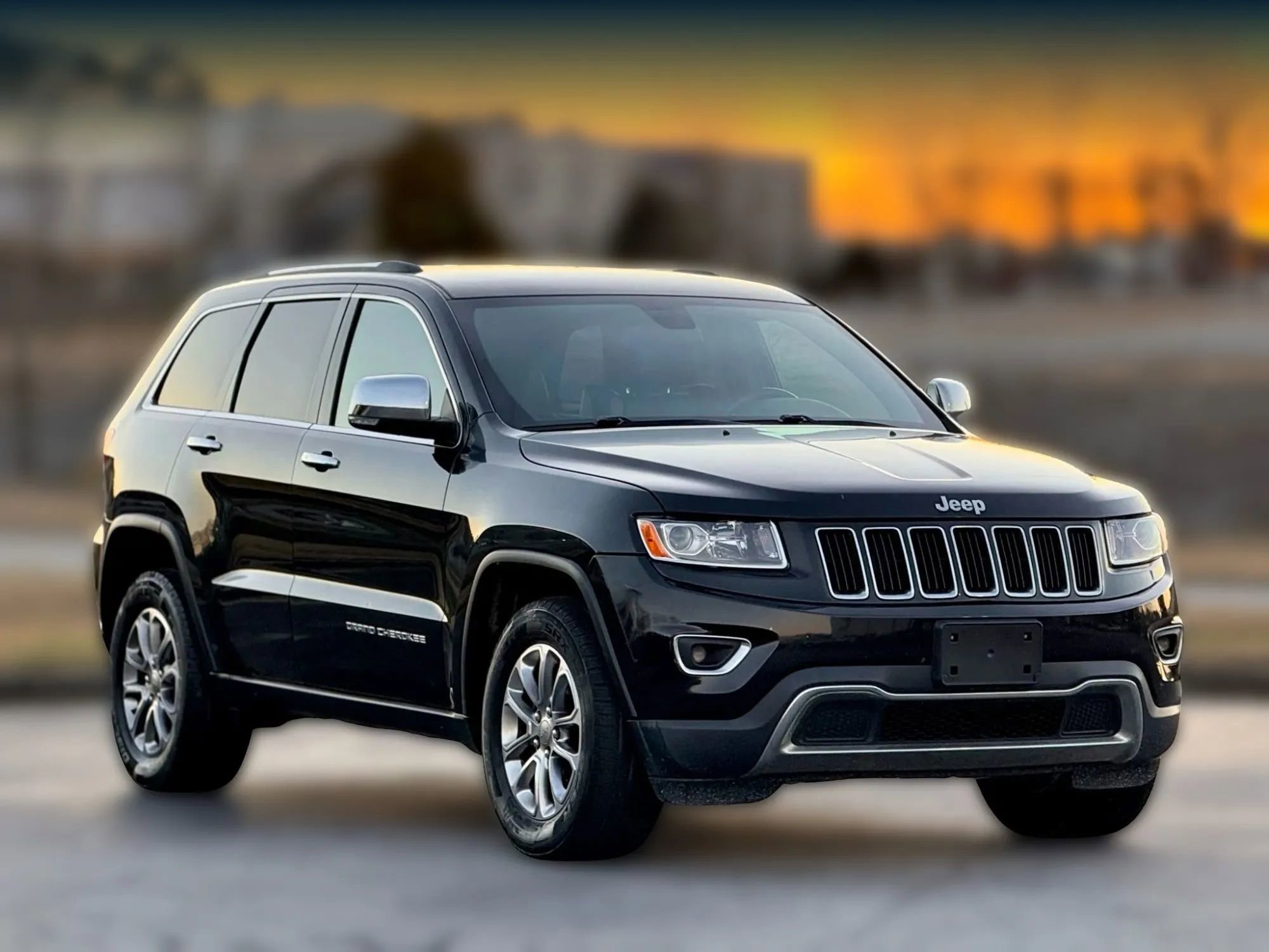 Used 2015 Jeep Grand Cherokee Limited image 1
