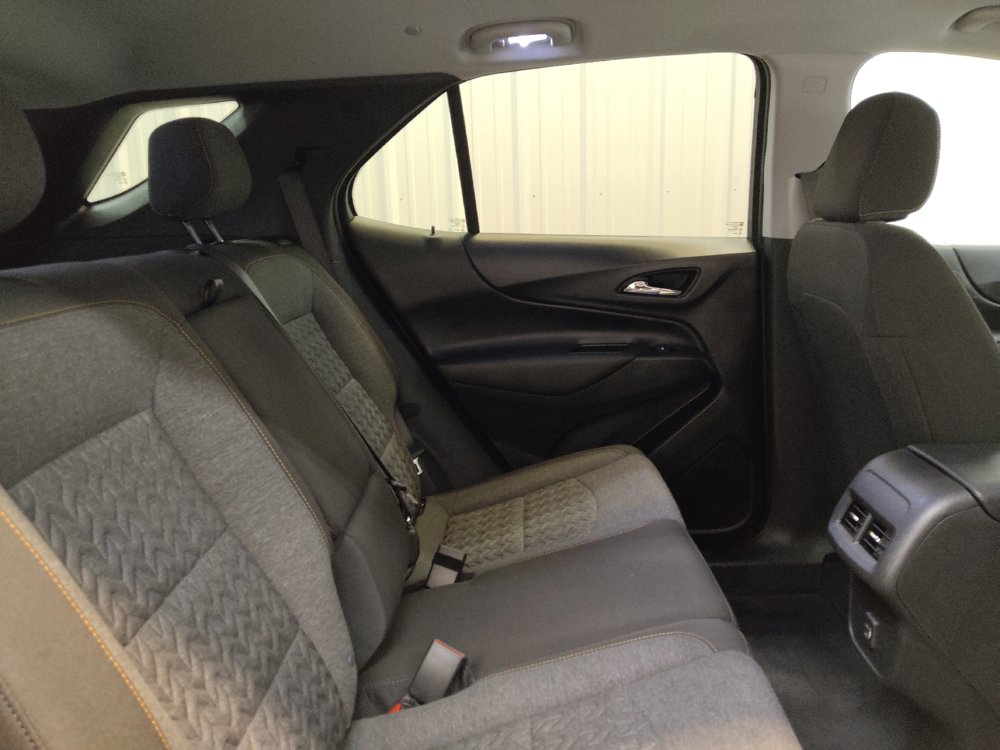 Used 2023 Chevrolet Equinox LT FWD image 19
