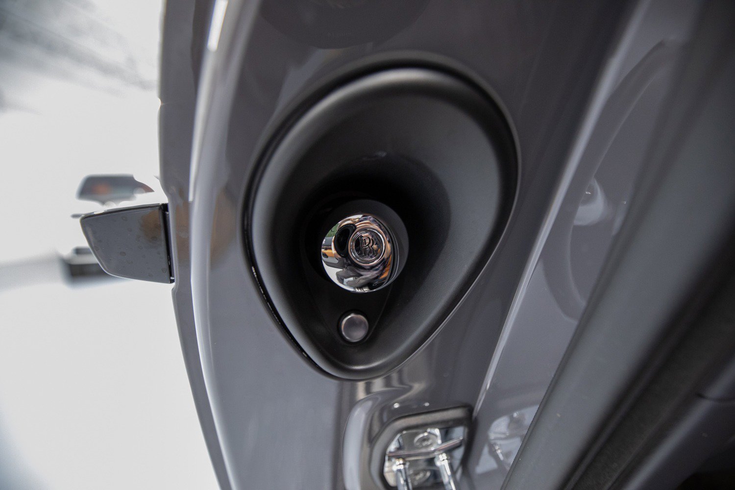 Used 2018 Rolls-Royce Wraith RWD image 38