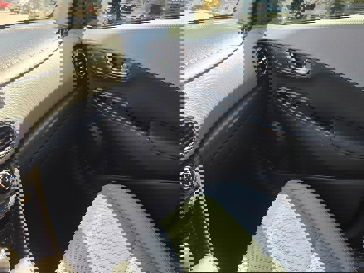 Used 2021 Hyundai Kona Ultimate image 42