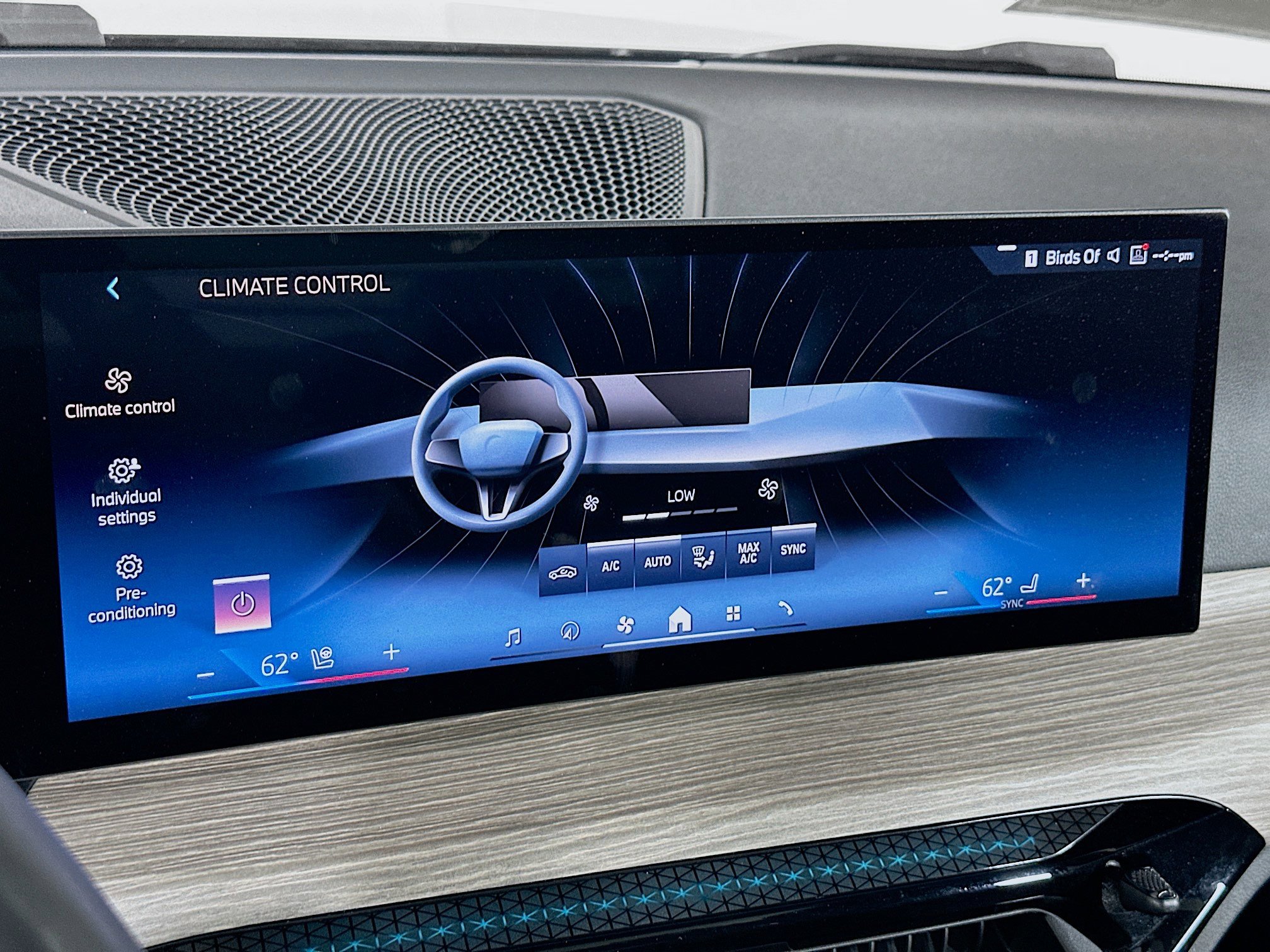 Used 2025 BMW 430i Coupe w/ Premium Package image 23