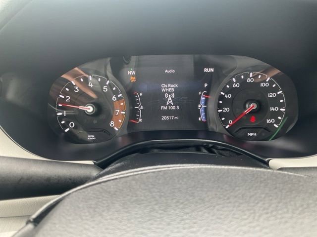 Used 2025 Jeep Compass Limited image 23