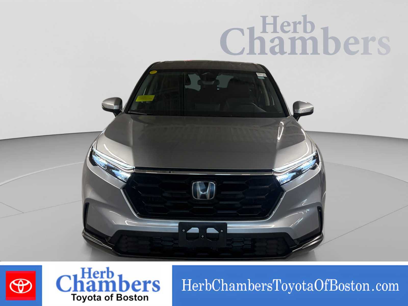 Used 2024 Honda CR-V LX image 2