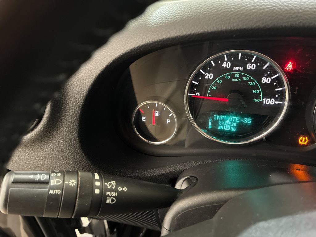 Used 2017 Jeep Wrangler Unlimited Sahara AWD/4WD image 21