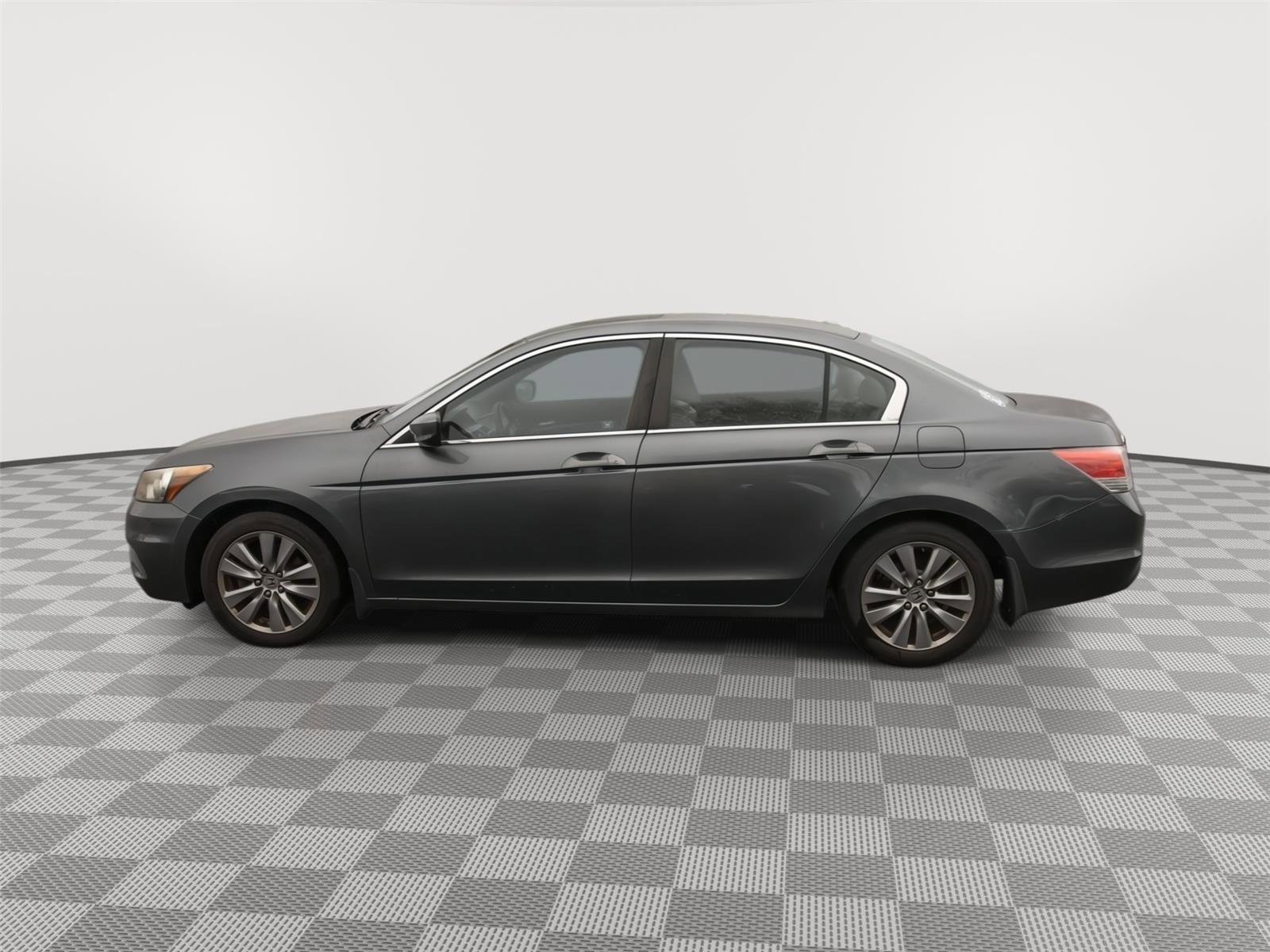 Used 2011 Honda Accord EX-L image 15