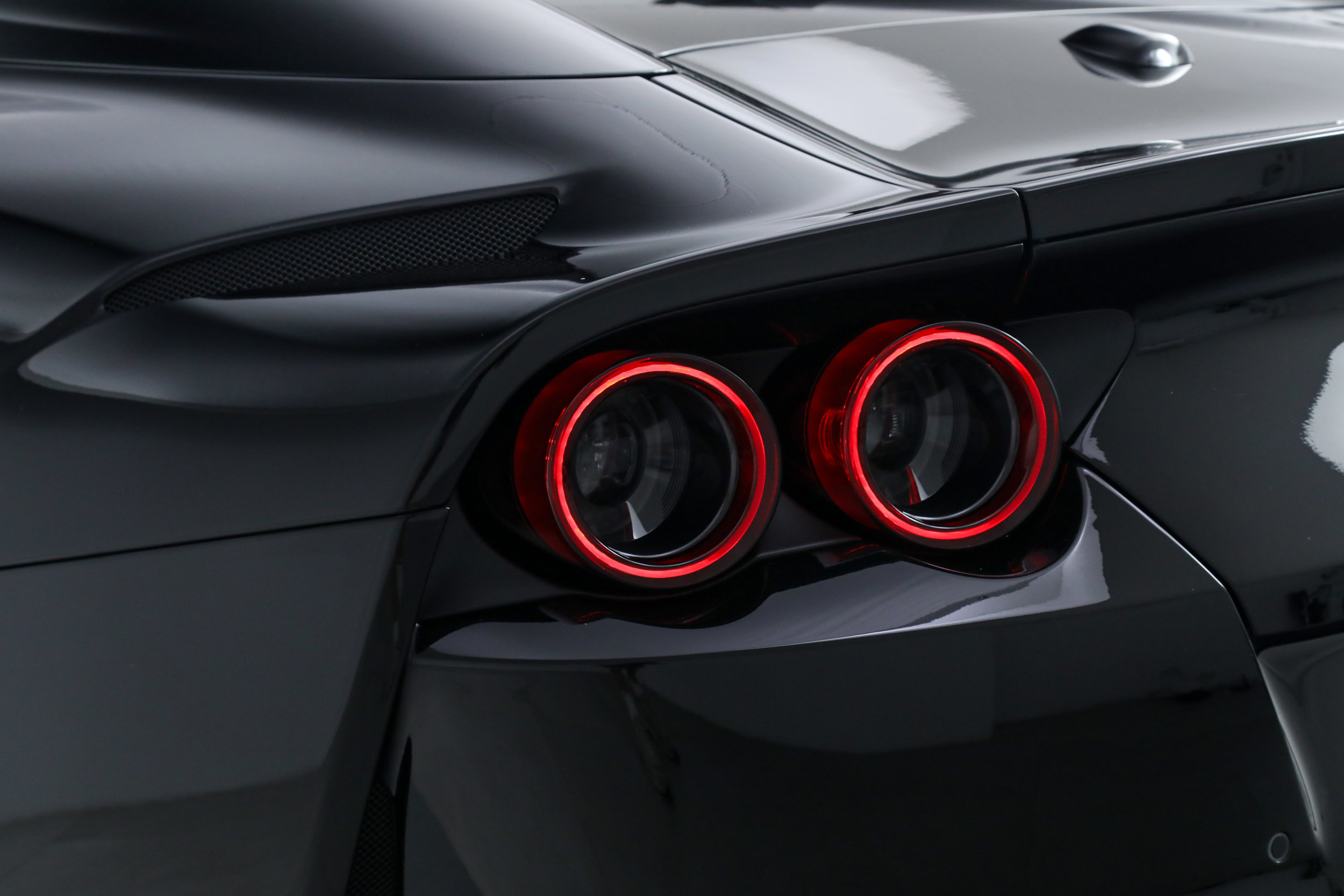 Certified 2021 Ferrari 812 GTS RWD image 18