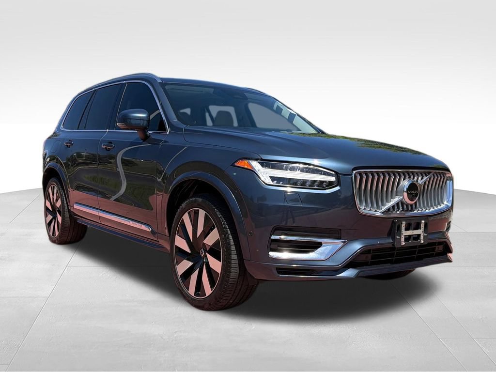 Used 2023 Volvo XC90 T8 Ultimate w/ Lounge Package