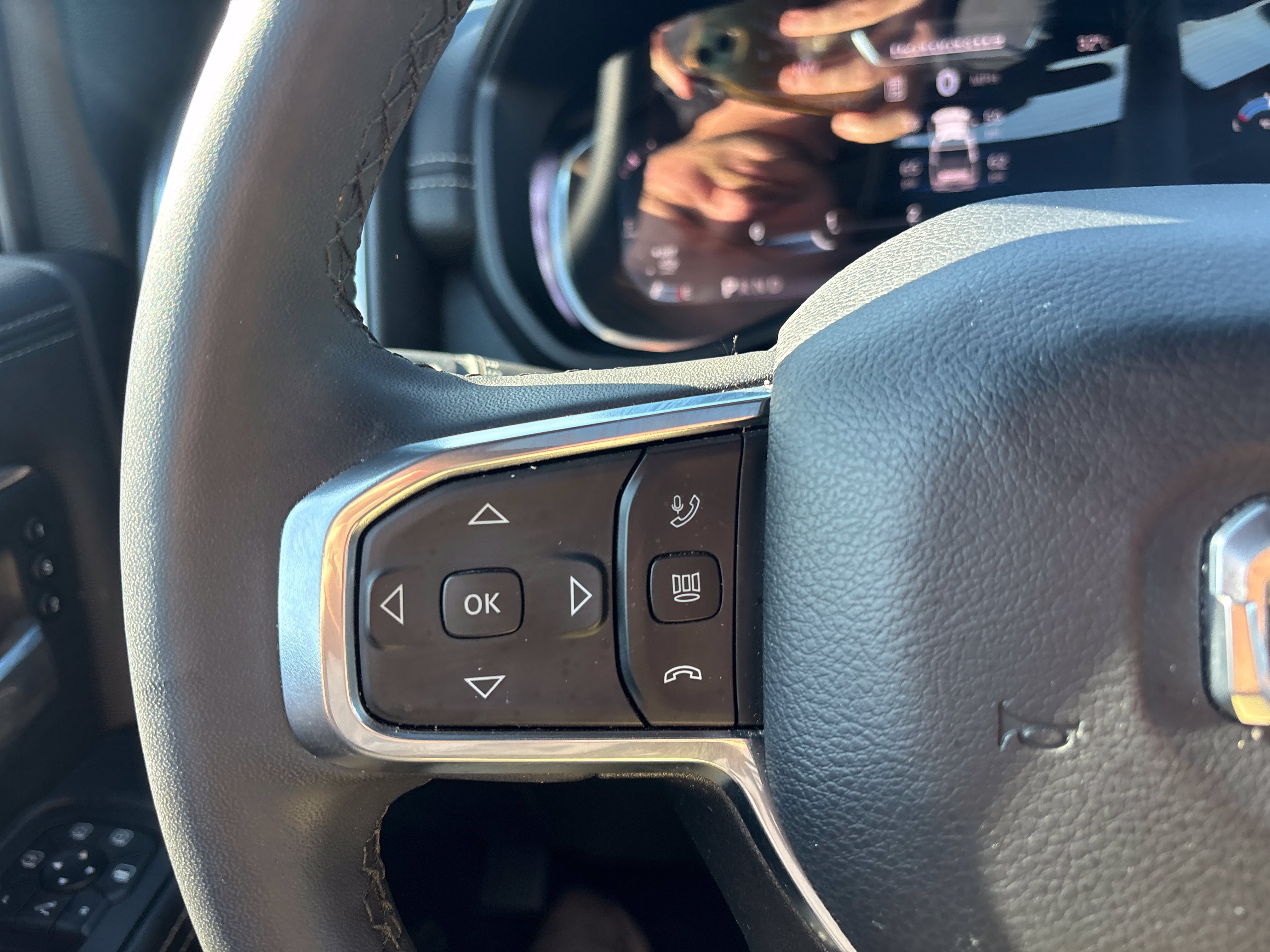 Used 2025 RAM 2500 Laramie w/ Night Edition AWD/4WD image 20