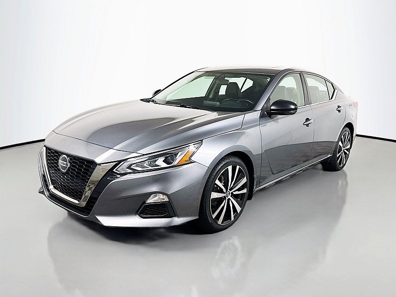 Used 2019 Nissan Altima 2.5 SR w/ SR Premium Package AWD/4WD image 3