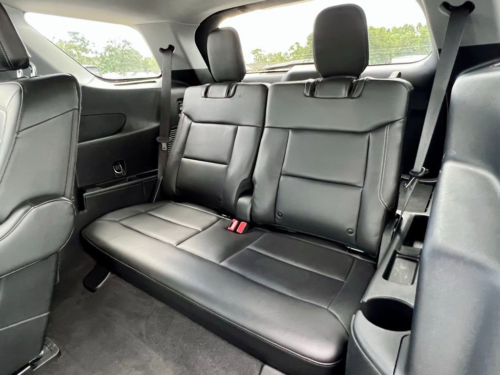 Used 2023 Ford Explorer XLT w/ Equipment Group 202A image 20