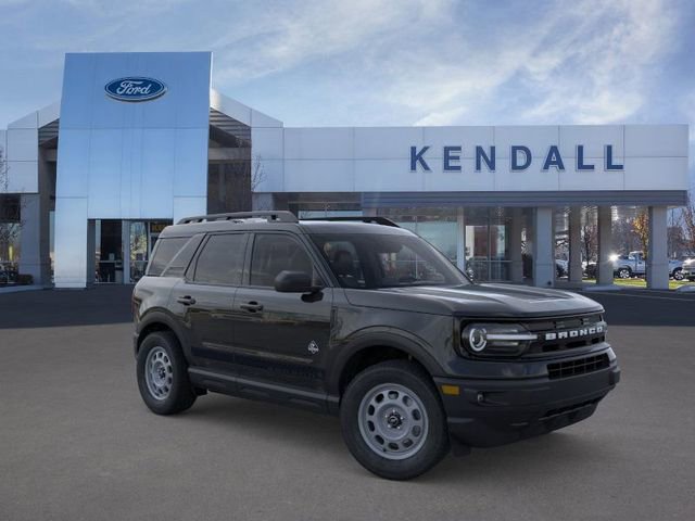 Used 2024 Ford Bronco Sport Outer Banks image 7