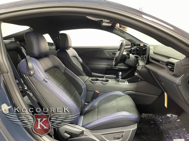 New 2025 Ford Mustang Dark Horse image 22