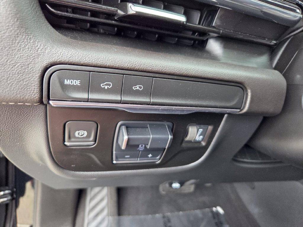 Used 2021 Cadillac Escalade ESV Sport w/ Driver Assist Tech Package RWD image 20