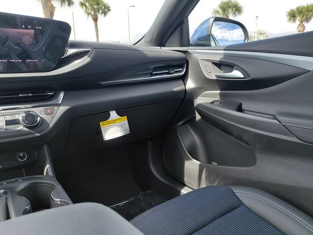 New 2026 Buick Envista Preferred FWD image 17