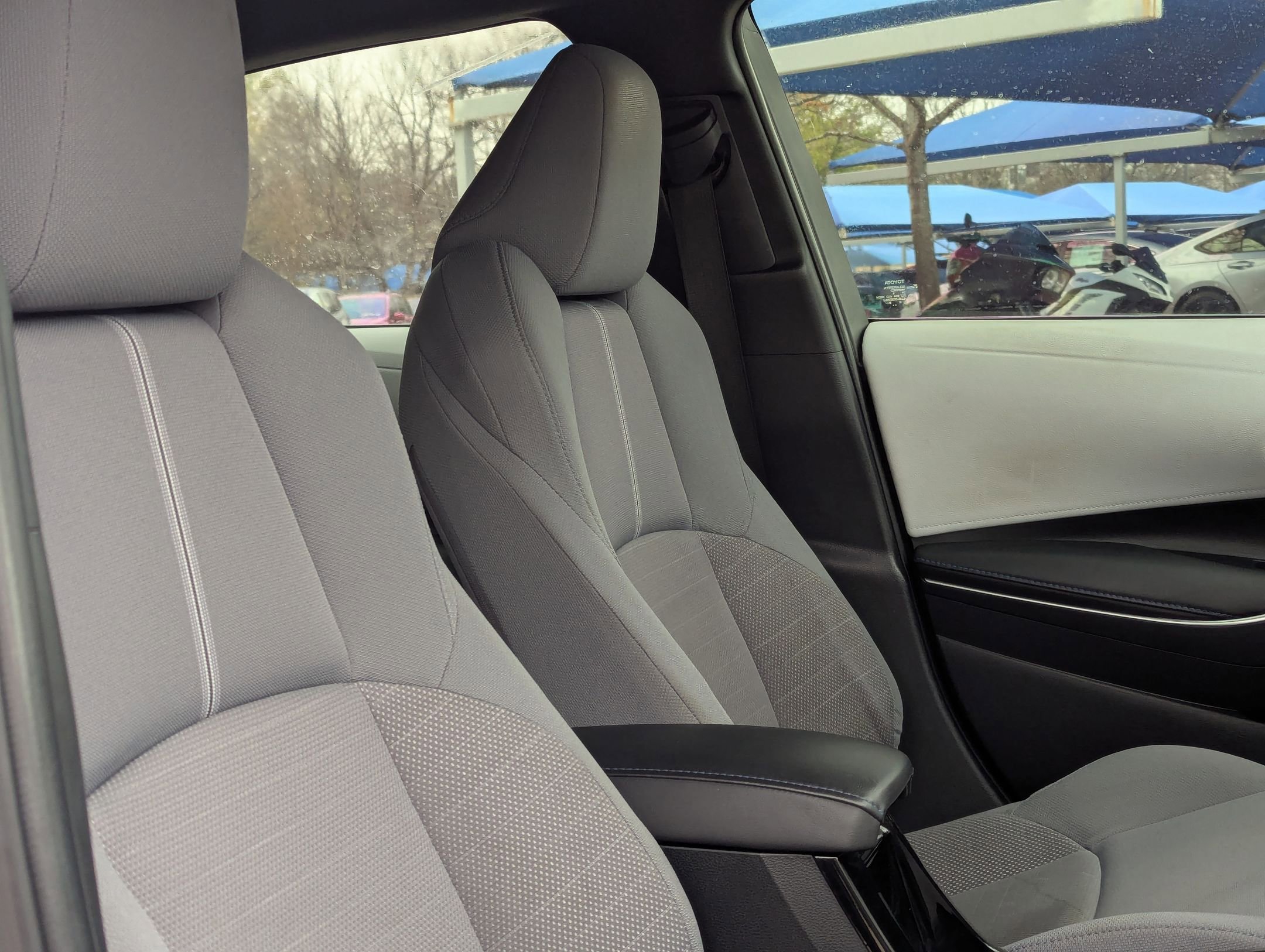 Used 2020 Toyota Corolla SE image 29