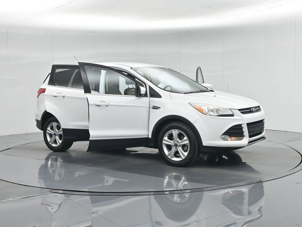 Used 2015 Ford Escape SE image 6