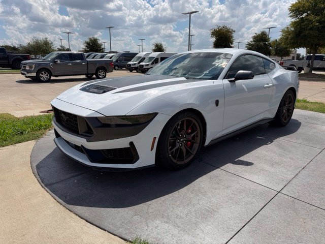 Used 2025 Ford Mustang Dark Horse RWD image 4