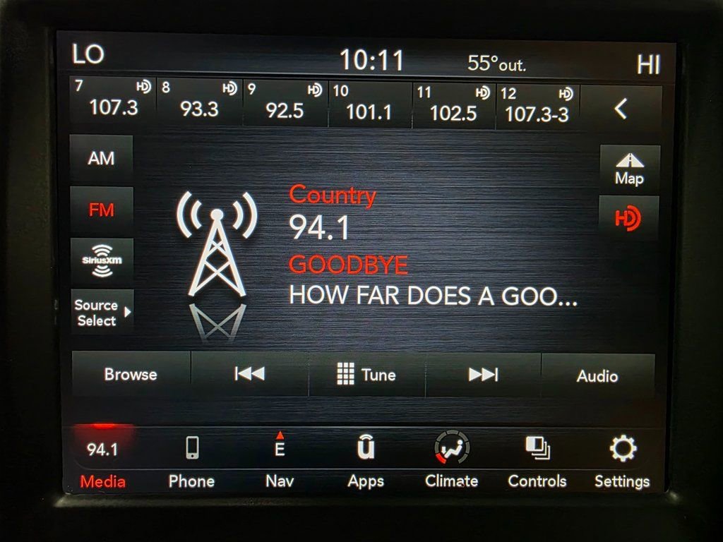 Used 2023 RAM 1500 Classic SLT w/ Trailer & Traction Group image 3