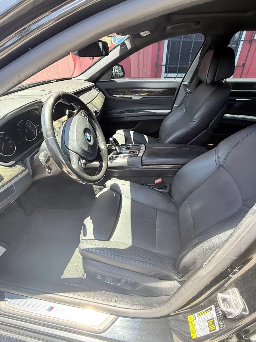 Used 2015 BMW 740i RWD image 7