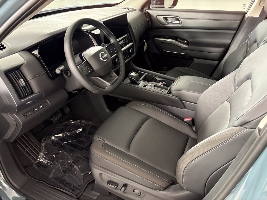 New 2026 Nissan Pathfinder SL FWD image 28