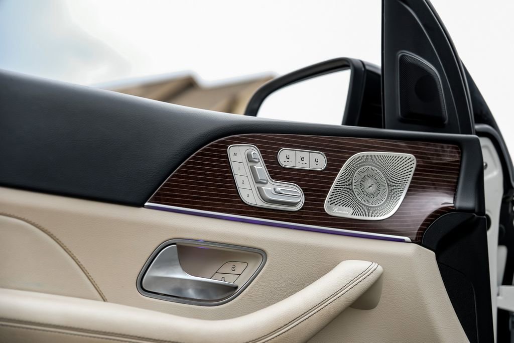 Used 2023 Mercedes-Benz GLS 580 4MATIC image 61