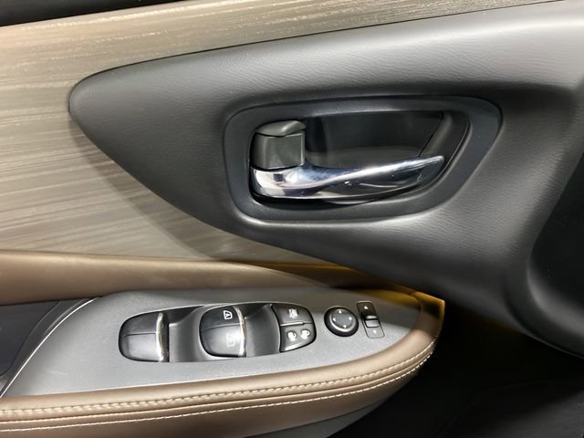 Used 2017 Nissan Murano Platinum w/ Platinum Technology Package AWD/4WD image 6