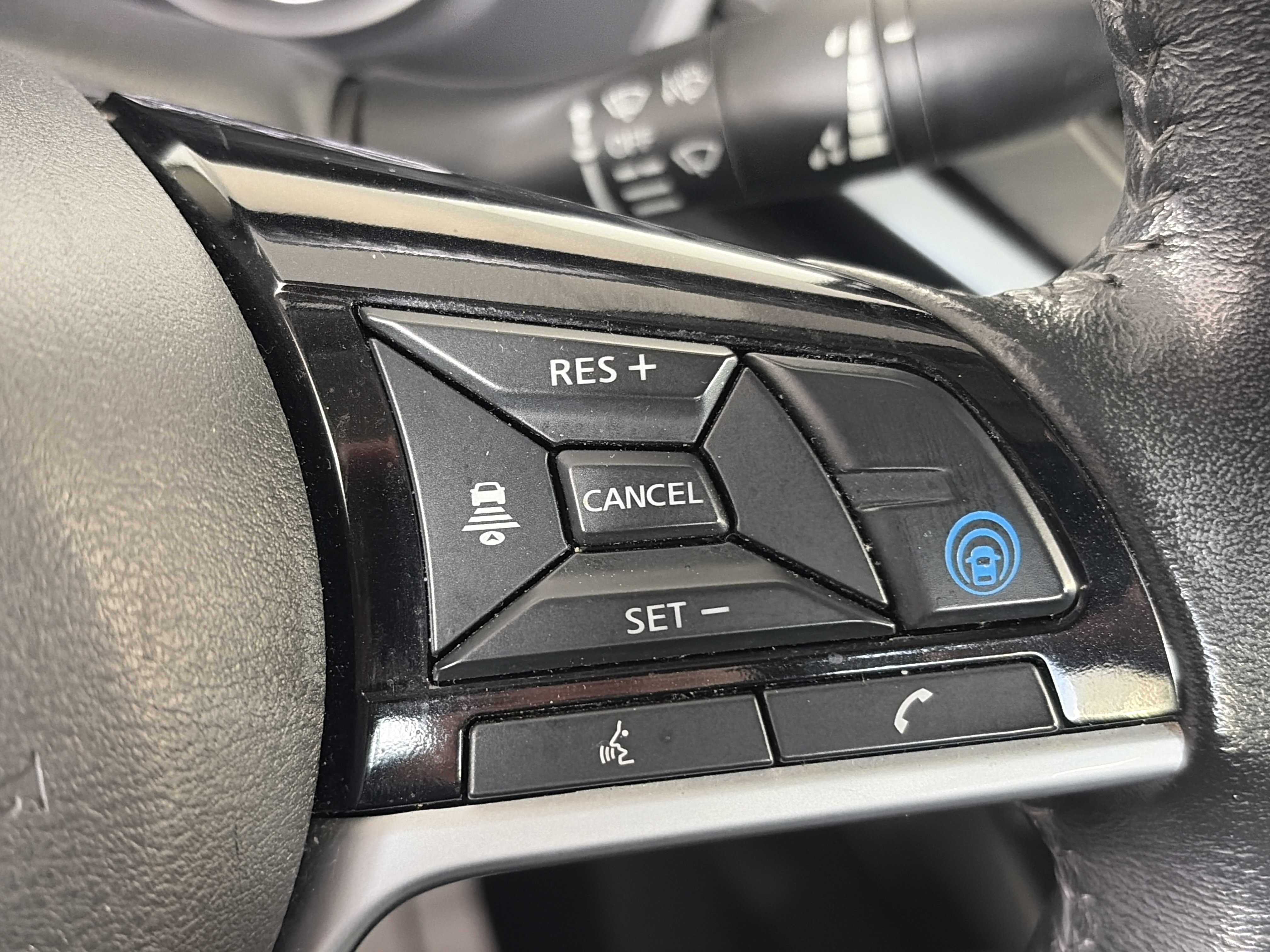 Used 2024 Nissan Altima 2.5 SV w/ SV Premium Package FWD image 38