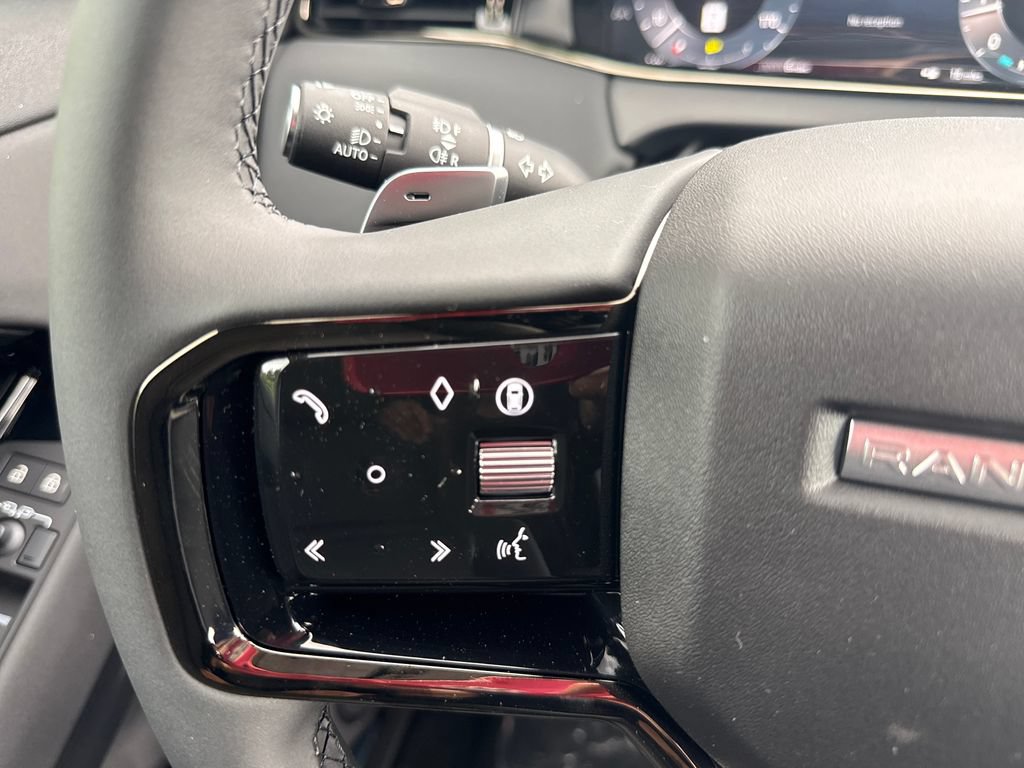 New 2026 Land Rover Range Rover Evoque Hoxton AWD/4WD image 20