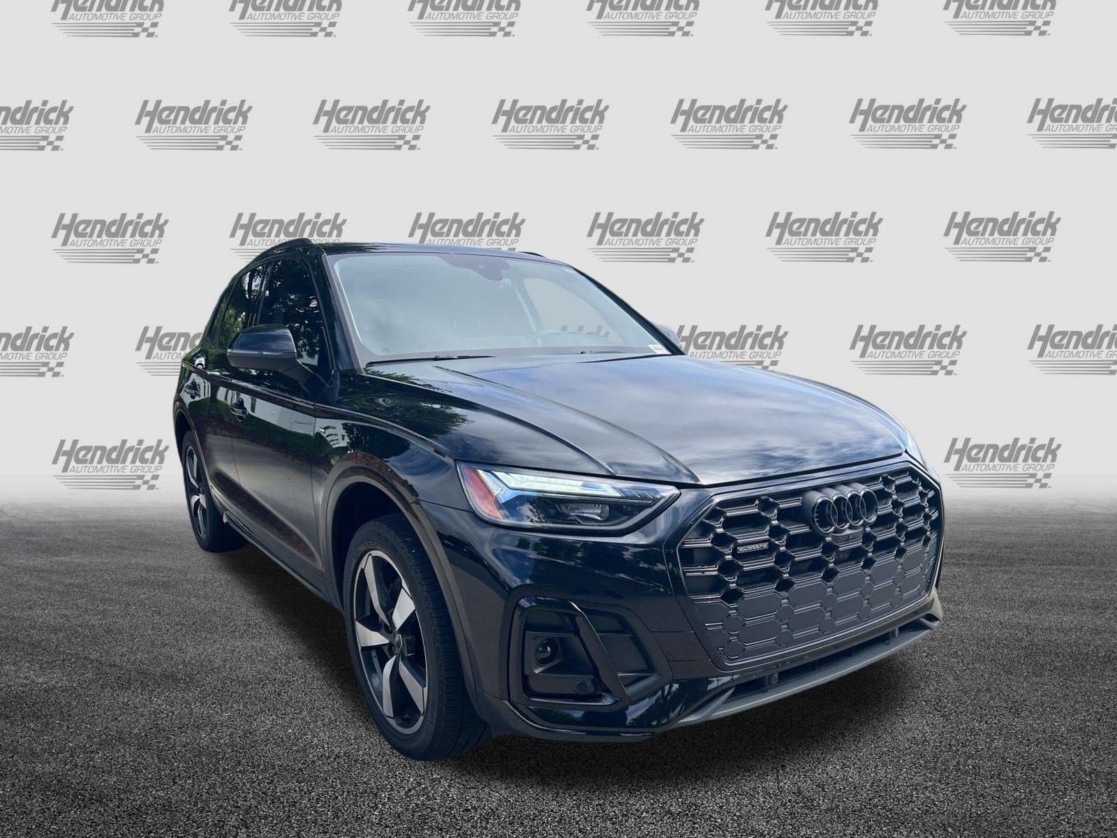 Used 2023 Audi Q5 2.0T Premium Plus w/ Premium Plus Package AWD/4WD image 2