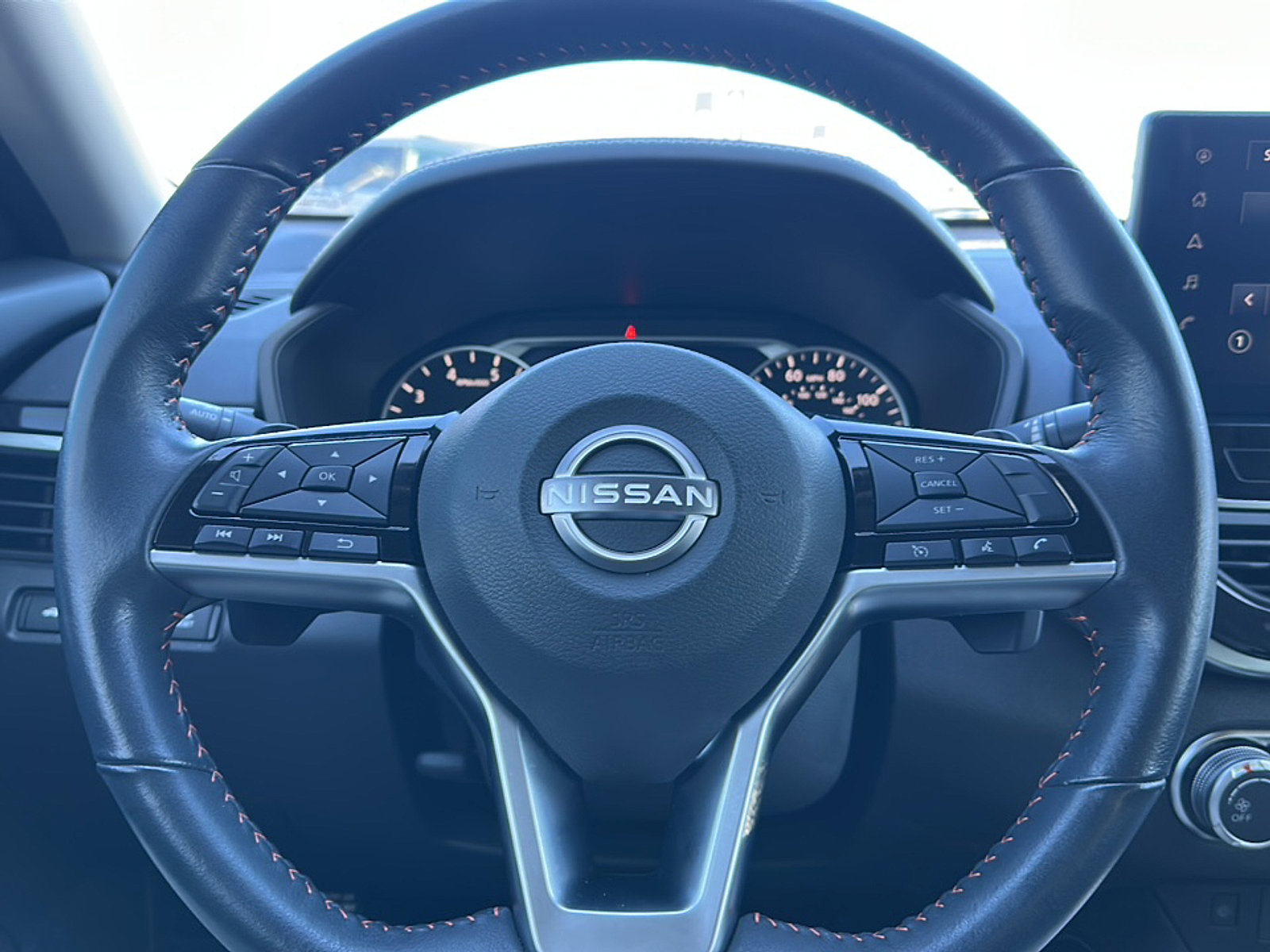 Used 2023 Nissan Altima 2.5 SR w/ SR Premium Package image 26