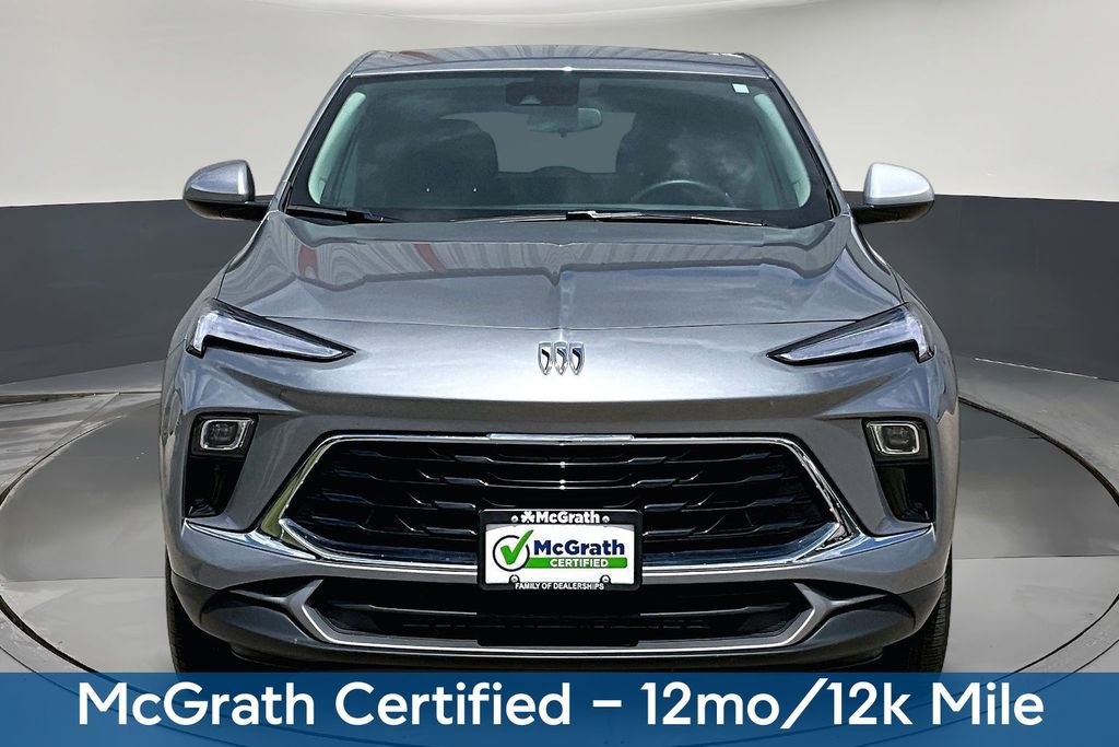 Used 2025 Buick Encore GX Preferred AWD/4WD image 2