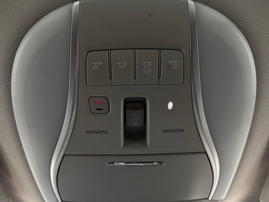 Used 2017 INFINITI Q70 L 3.7 image 23