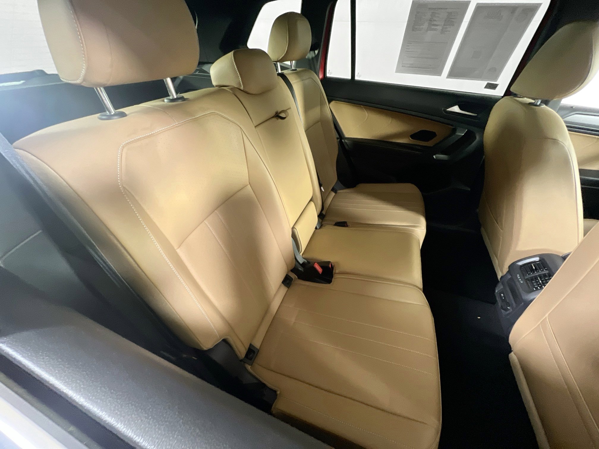 Used 2022 Volkswagen Tiguan SE AWD/4WD image 26