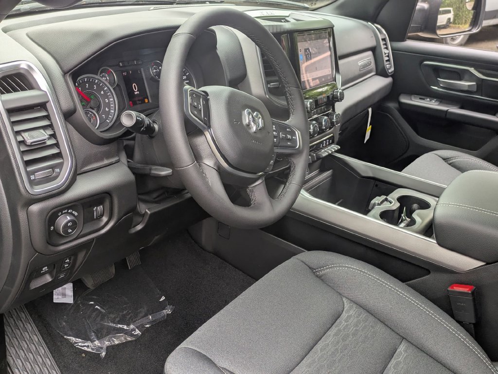 New 2026 RAM 1500 Big Horn AWD/4WD image 13