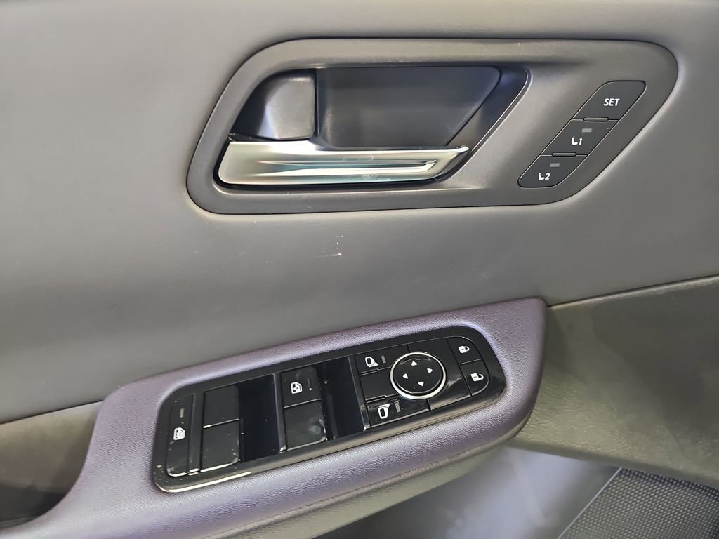 New 2026 Nissan Leaf Platinum+ image 38