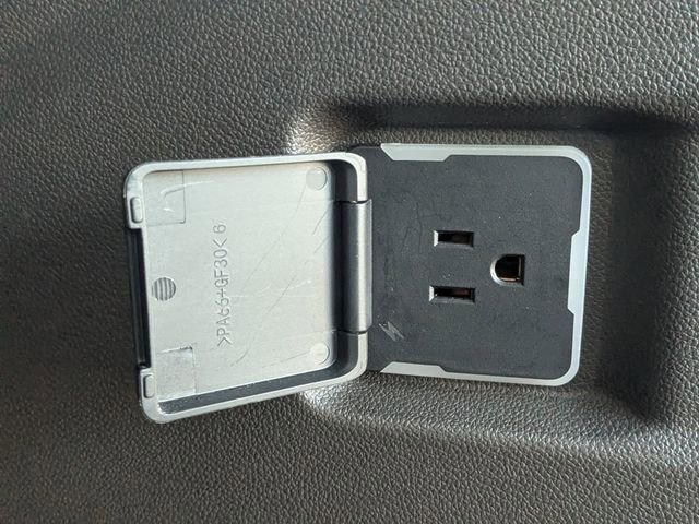 Used 2025 Chevrolet Tahoe LT image 14