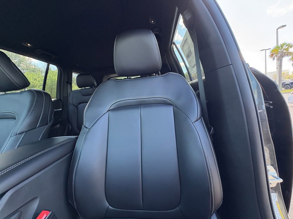 New 2025 Jeep Grand Cherokee Limited image 17
