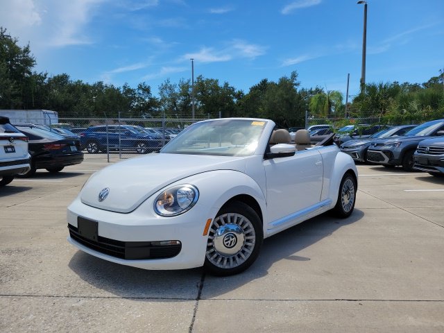 Used 2013 Volkswagen Beetle 2.5 FWD video 2