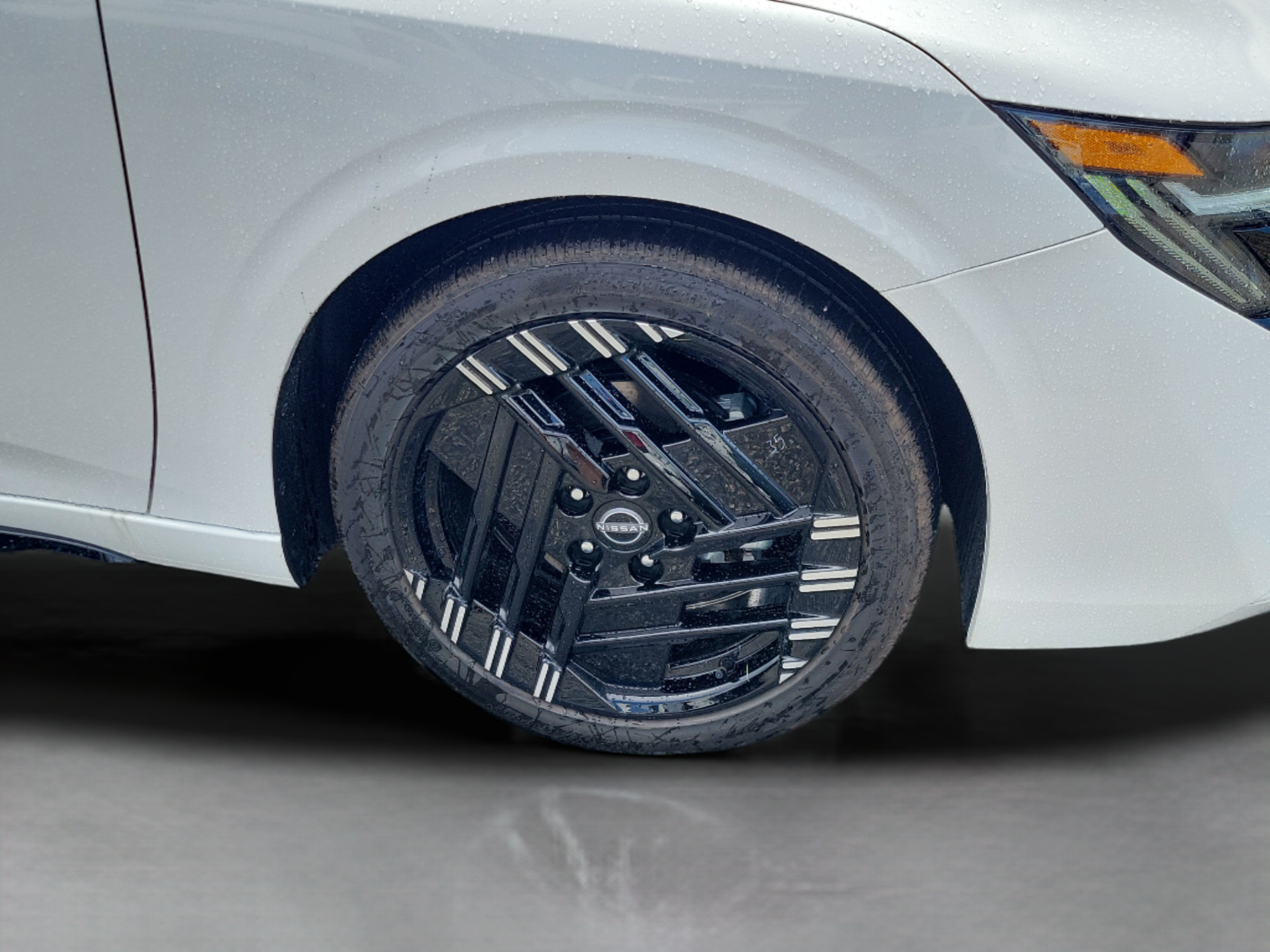 New 2027 Nissan Sentra SR w/ Floor Mat Package FWD image 30