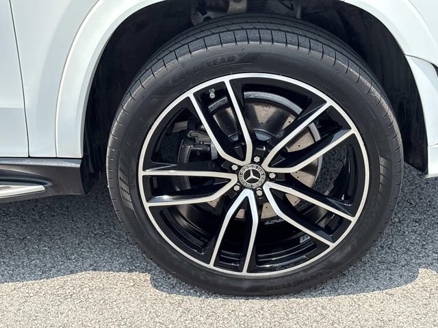 Used 2021 Mercedes-Benz GLS 580 4MATIC image 9