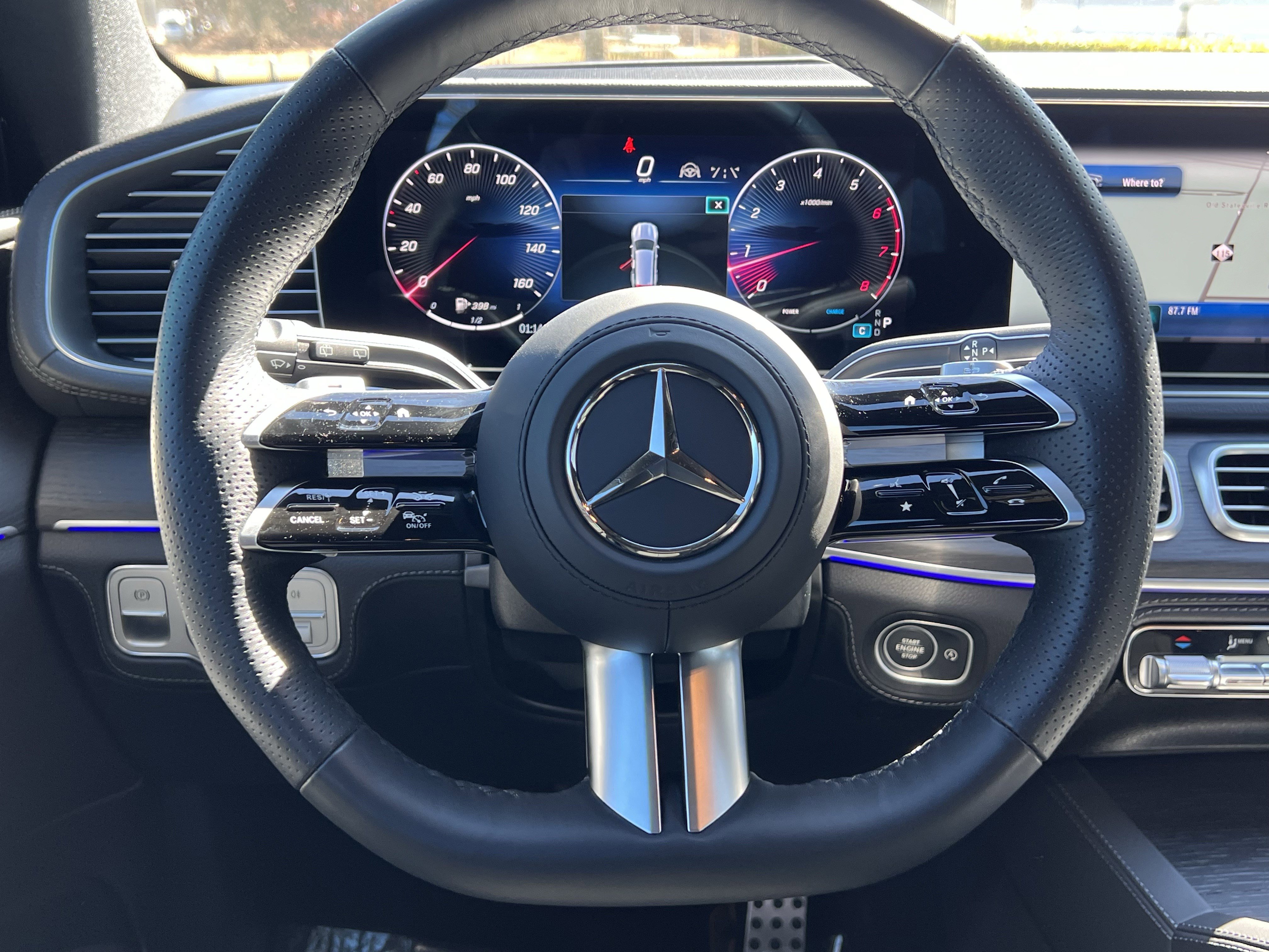 Used 2025 Mercedes-Benz GLS 450 4MATIC image 18