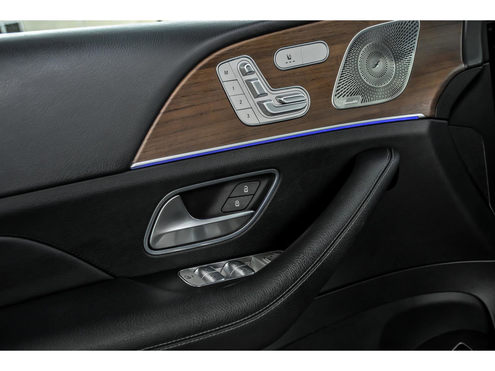 Used 2021 Mercedes-Benz GLE 350 4MATIC w/ Premium Package image 7