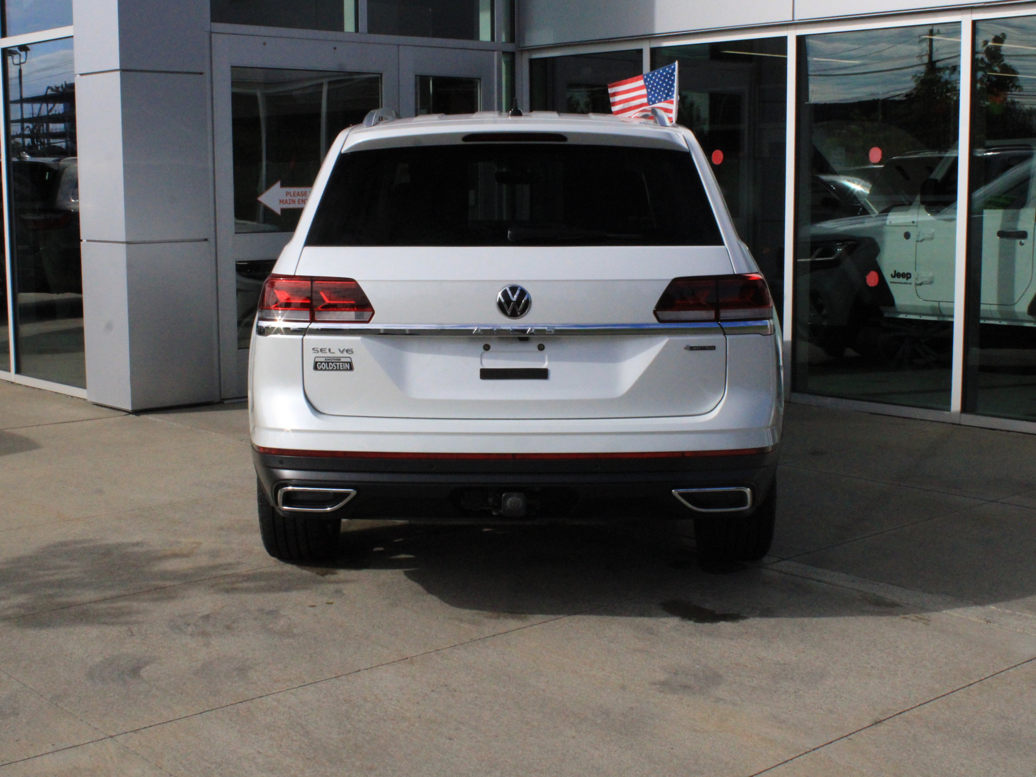 Used 2023 Volkswagen Atlas SEL AWD/4WD image 7