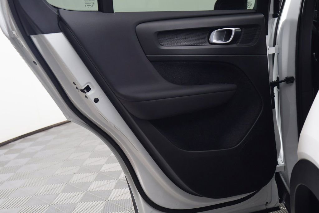 Used 2023 Volvo C40 P8 Recharge Plus image 13