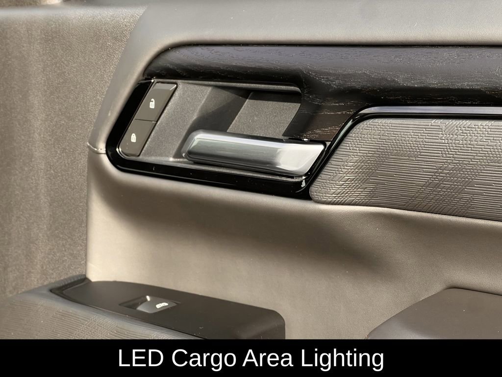 Used 2026 GMC Sierra 2500 AT4X image 27