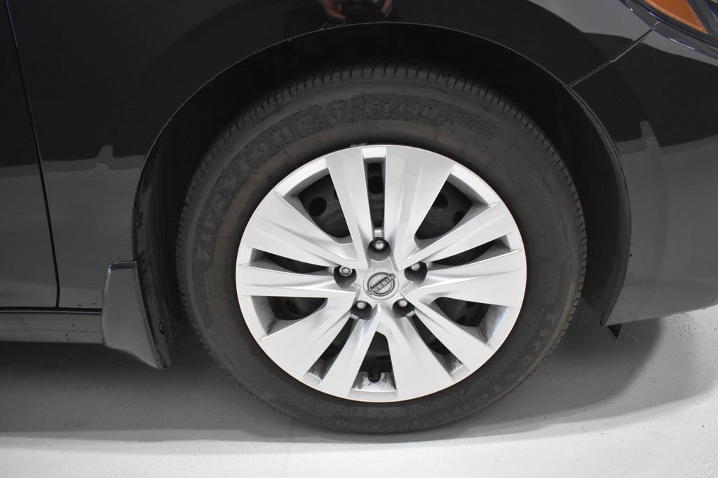 Certified 2025 Nissan Sentra S FWD image 10