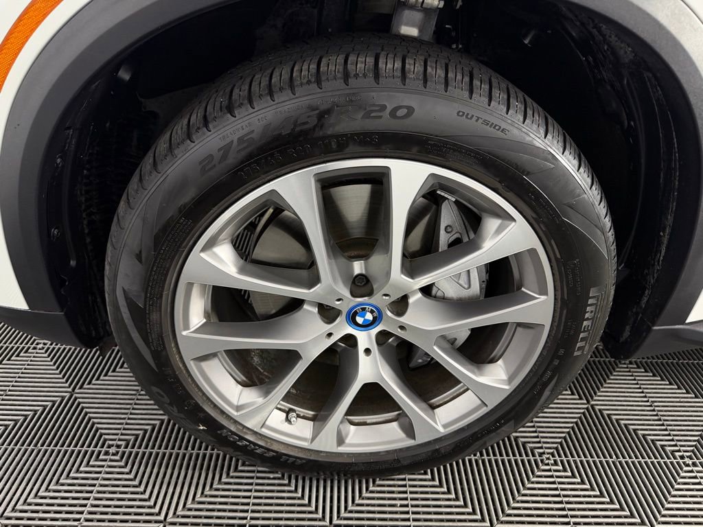 Used 2025 BMW X5 xDrive50e AWD/4WD image 10
