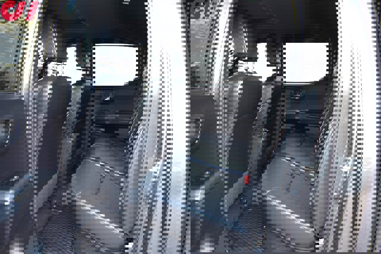 Used 2020 Toyota Tacoma TRD Off-Road w/ TRD Premium Off Road Package image 28