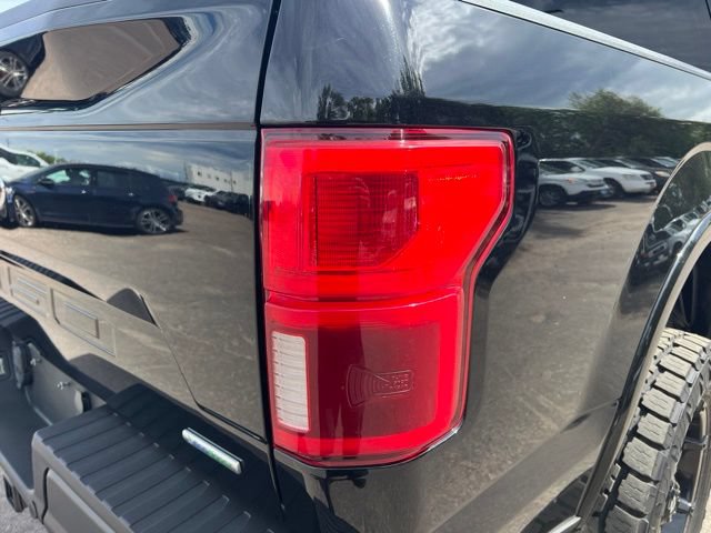 Used 2018 Ford F150 Lariat w/ Equipment Group 502A Luxury AWD/4WD image 12